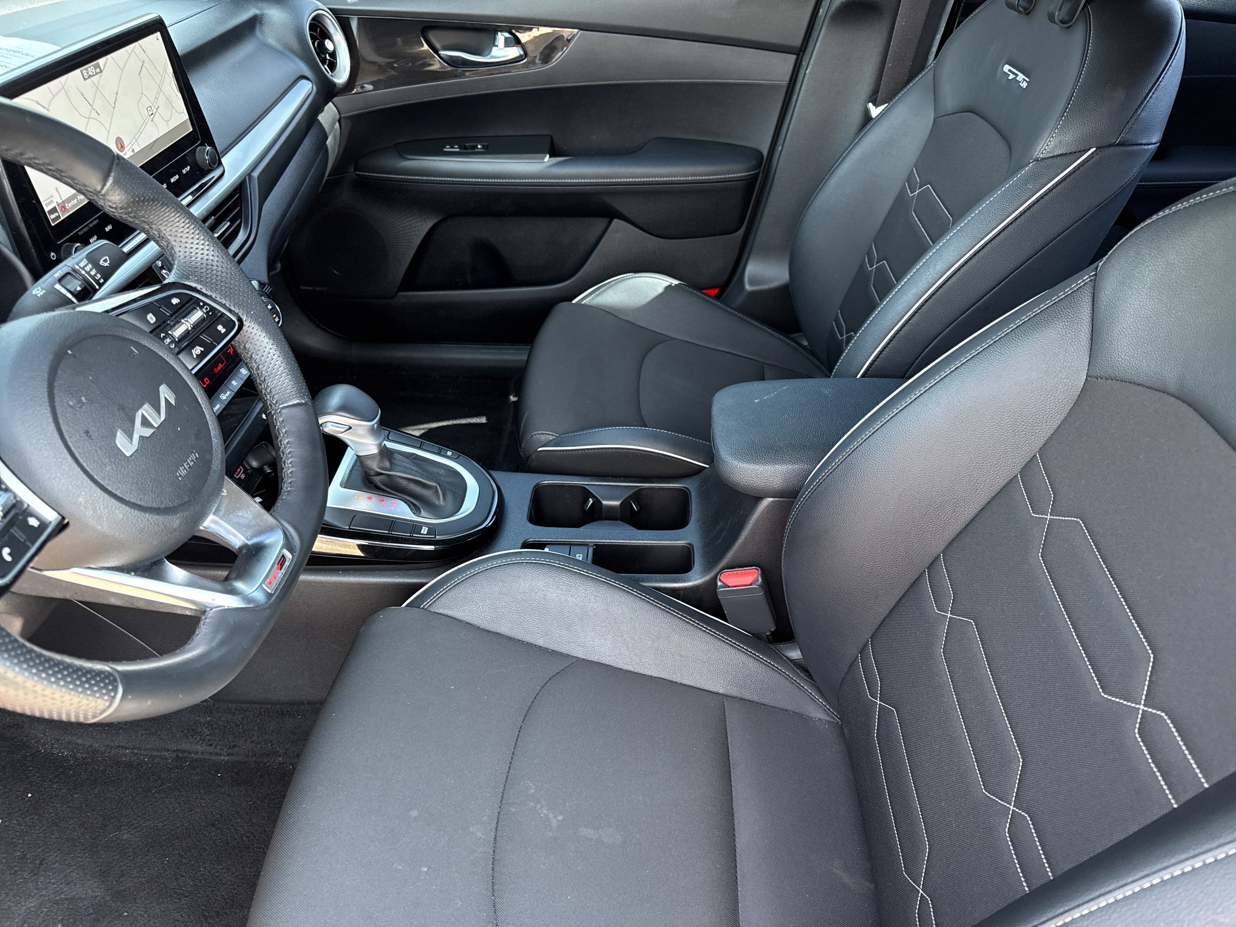 Used 2022 Kia Forte GT-Line w/ GT-Line Premium Package image 3