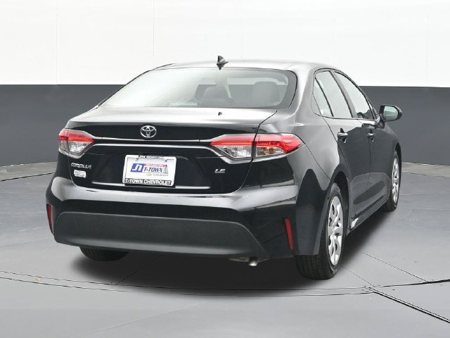 Used 2026 Toyota Corolla LE FWD image 12