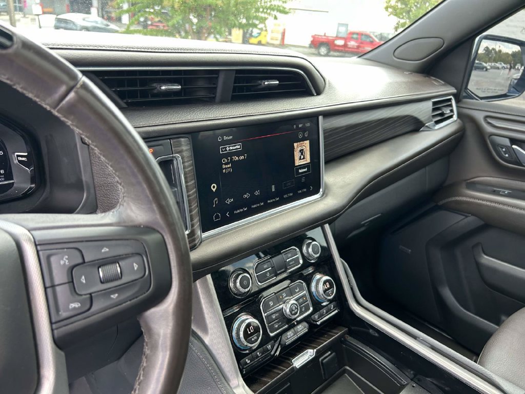 Used 2023 GMC Yukon Denali w/ Denali Reserve Package RWD image 21