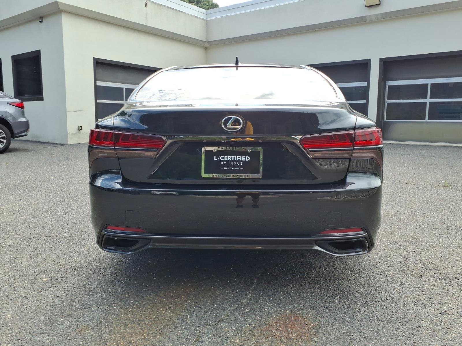 Certified 2023 Lexus LS 500 F Sport w/ Accessory Package (Z2) AWD/4WD image 23