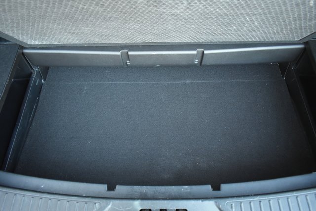 Used 2022 Ford Explorer XLT w/ Equipment Group 202A image 39