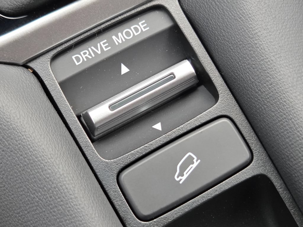 Used 2024 Honda HR-V Sport image 9