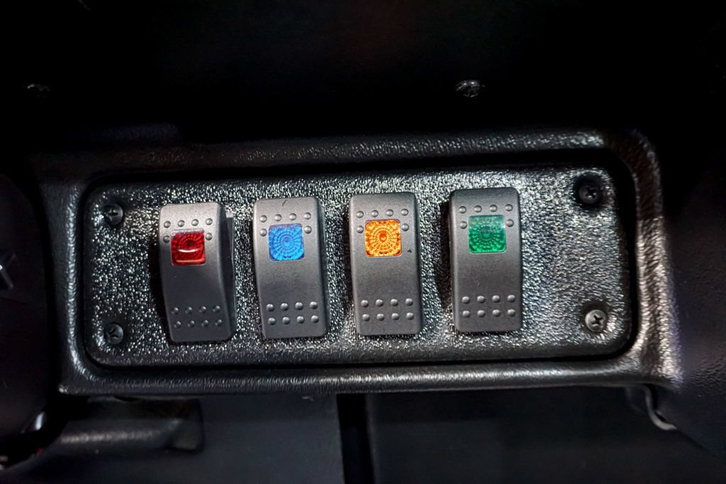 Used 2003 HUMMER H1 4-Door Wagon AWD/4WD image 53