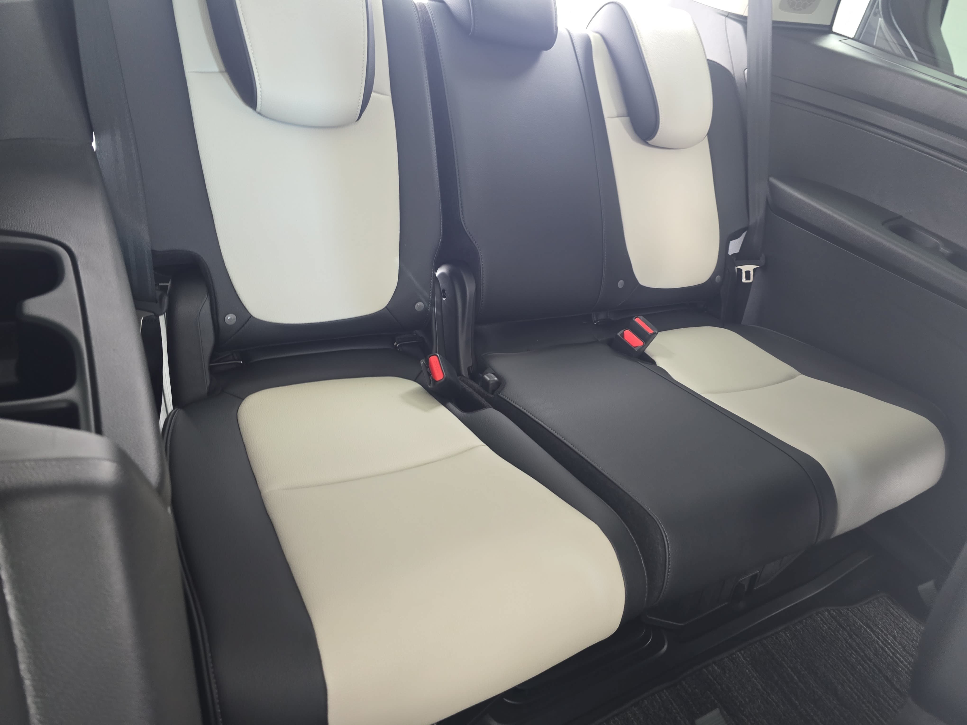 New 2027 Honda Odyssey Elite image 12
