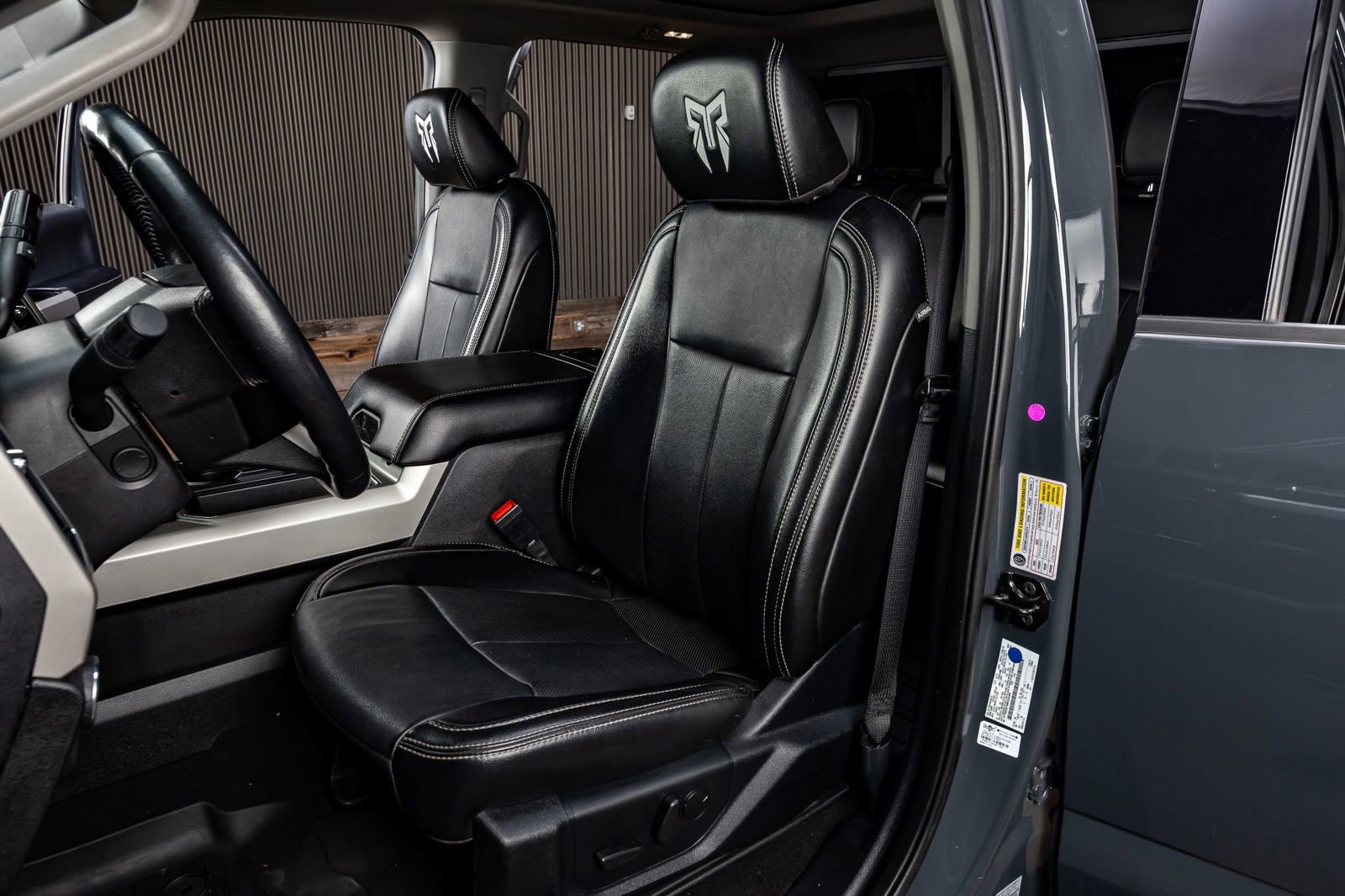 Used 2021 Ford F250 Lariat w/ Lariat Ultimate Package image 29