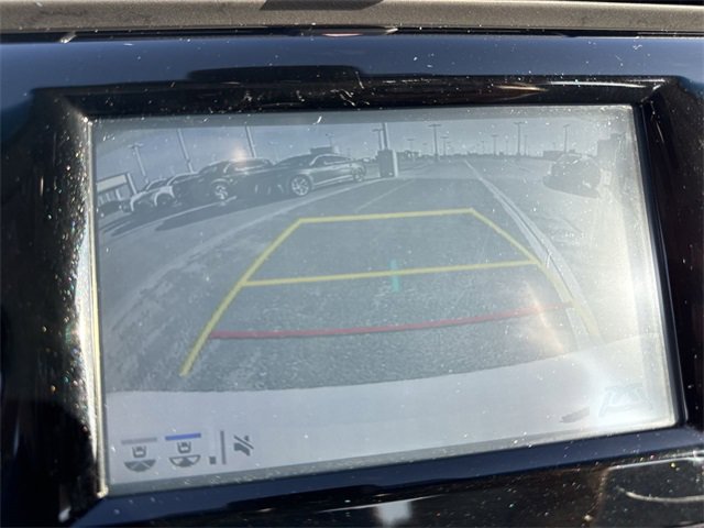 Used 2018 Toyota Camry XLE image 17