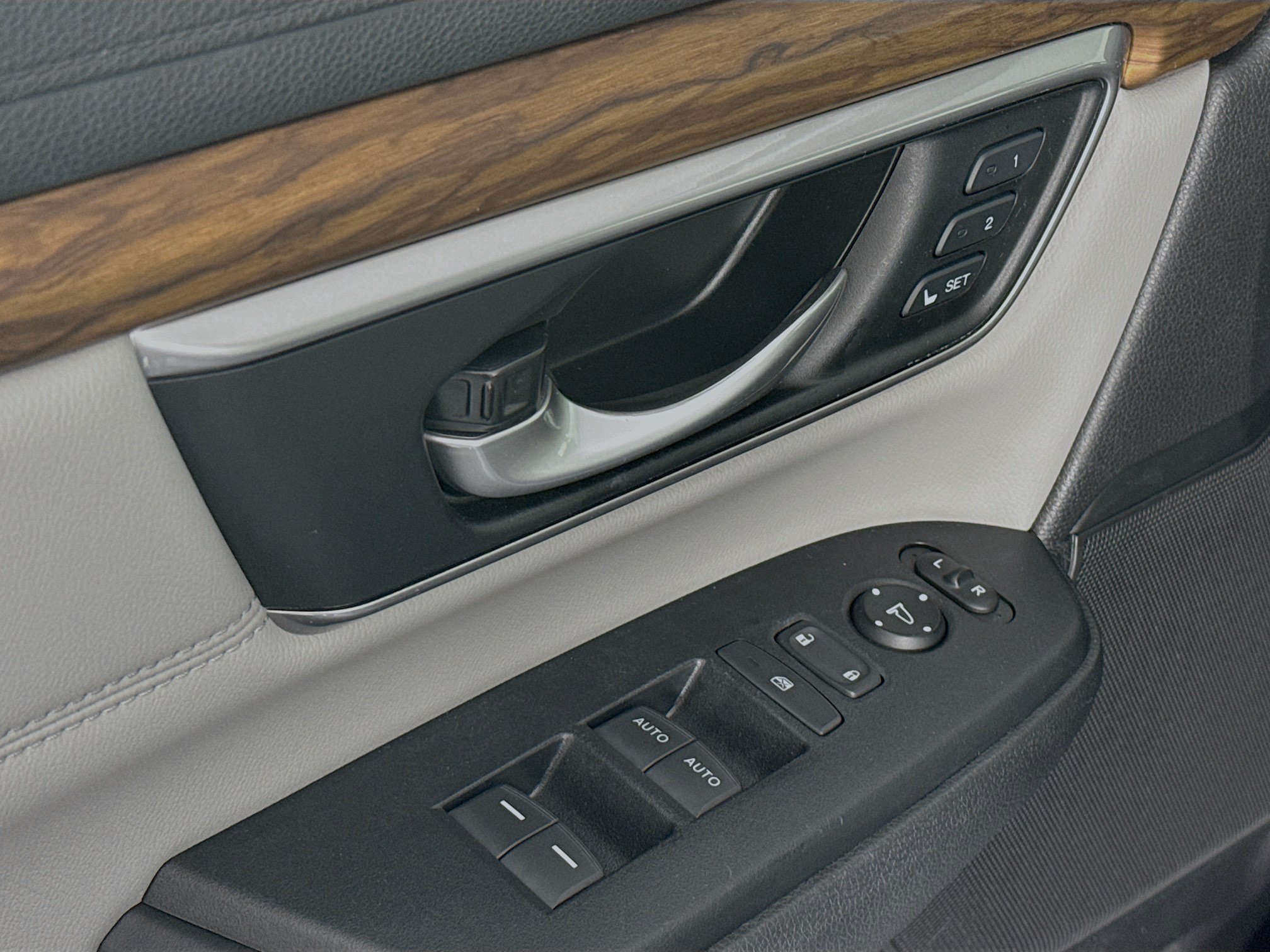 Certified 2019 Honda CR-V EX-L image 17