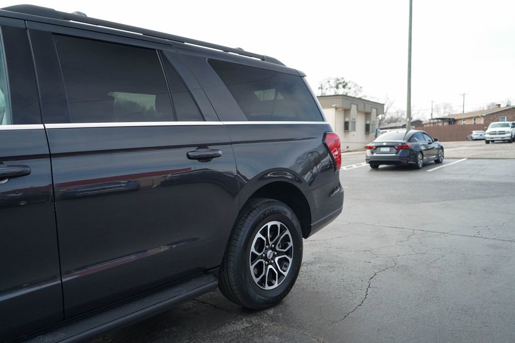 Used 2024 Ford Expedition Max XLT image 15