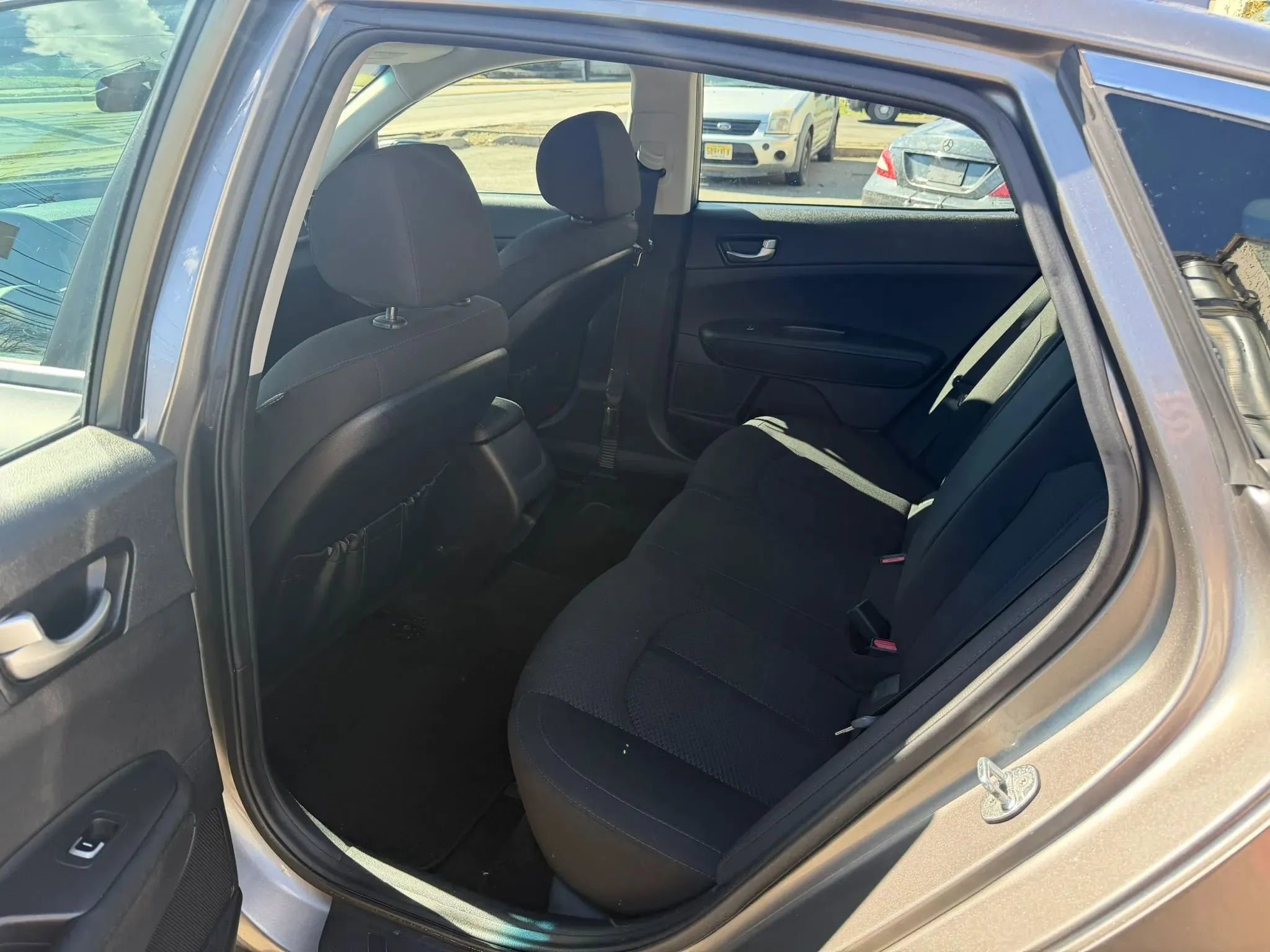 Used 2018 Kia Optima LX w/ 17" Alloy Wheels Package image 28