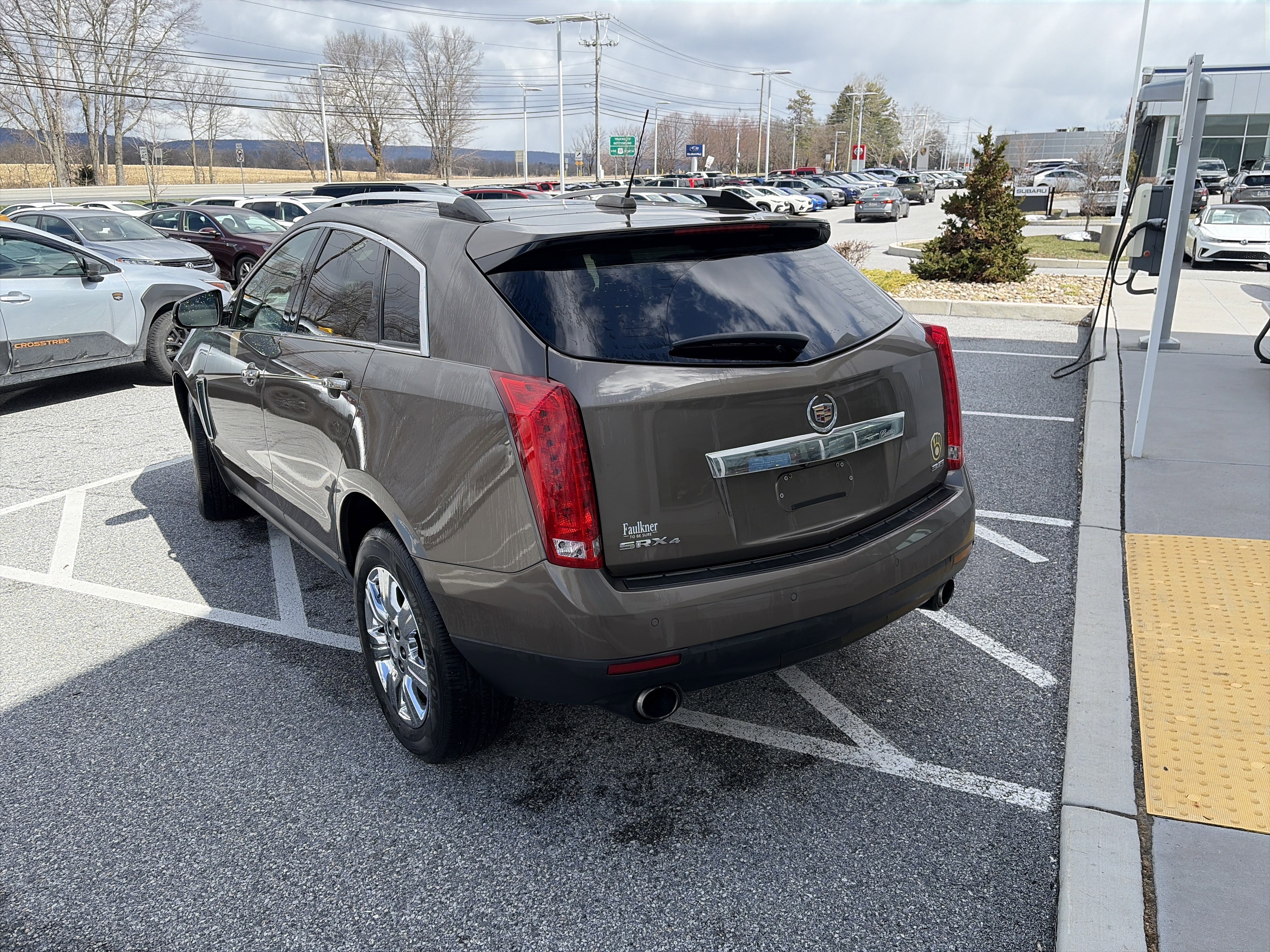 Used 2016 Cadillac SRX Luxury w/ Driver Awareness Package image 6