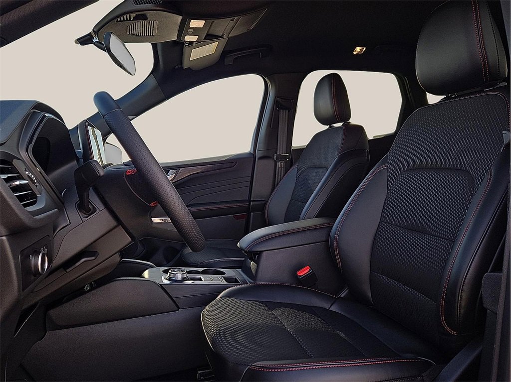 Used 2025 Ford Escape ST-Line w/ Tech Pack #1 image 12