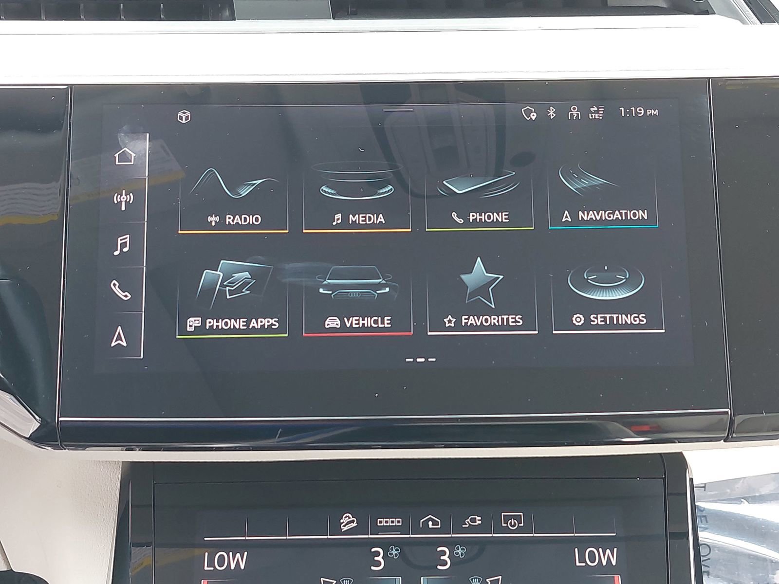 Used 2024 Audi Q8 e-tron Premium Plus w/ Premium Plus Package AWD/4WD image 24