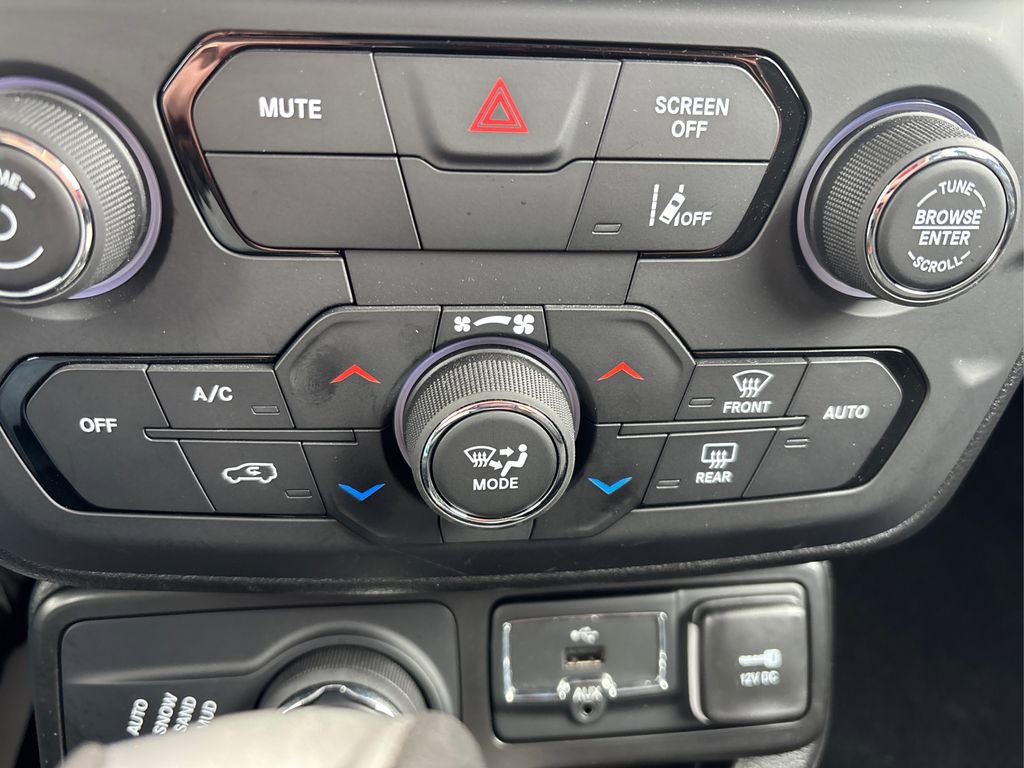 Used 2022 Jeep Renegade Latitude image 31