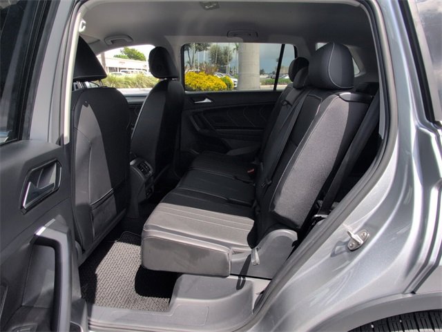 Certified 2023 Volkswagen Tiguan SE image 7