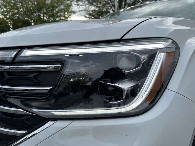 New 2025 Volkswagen Atlas SE image 9