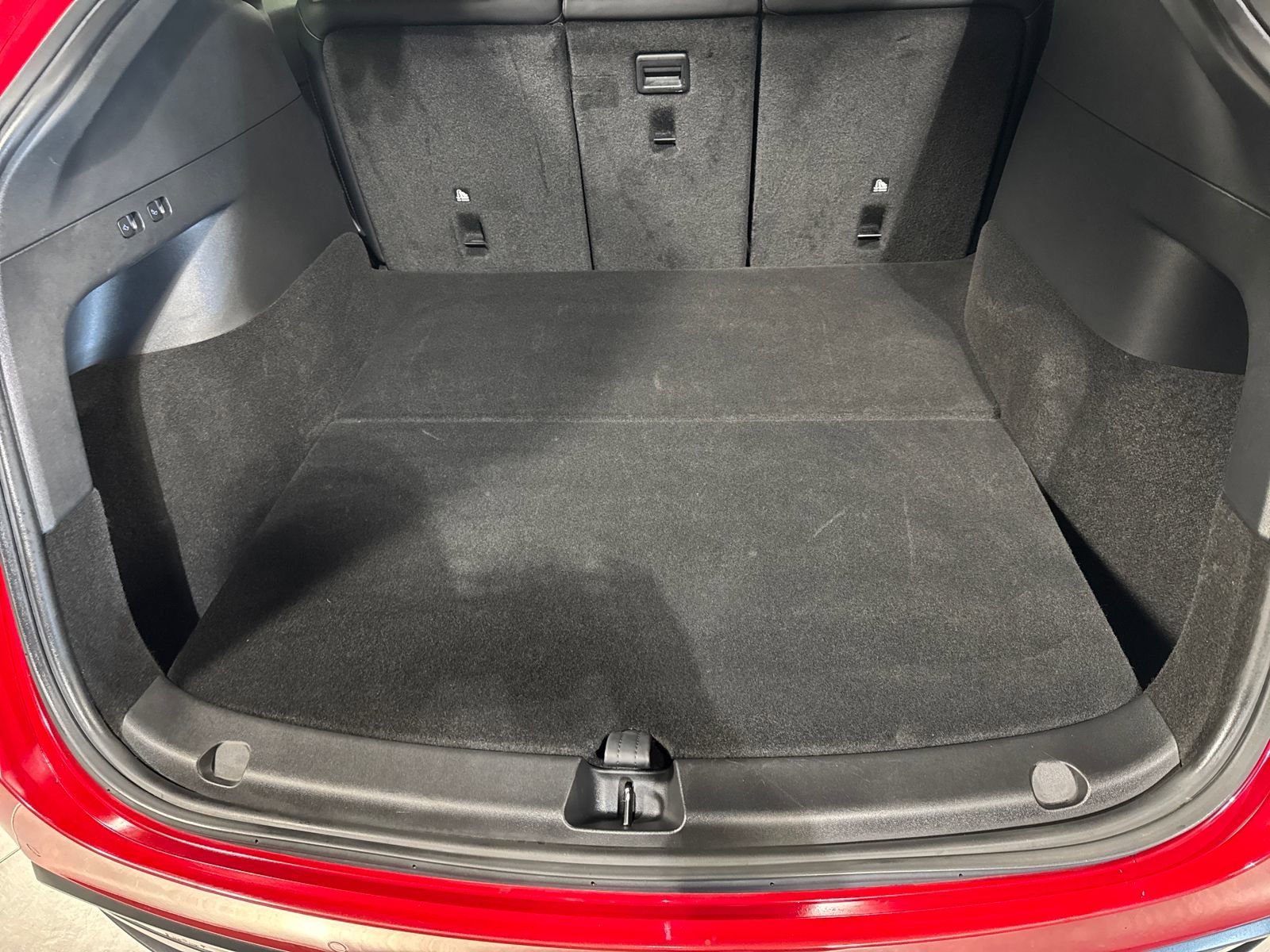 Used 2022 Tesla Model Y Performance image 28