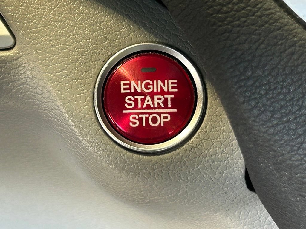 Used 2015 Acura TLX w/ Technology Package FWD image 40