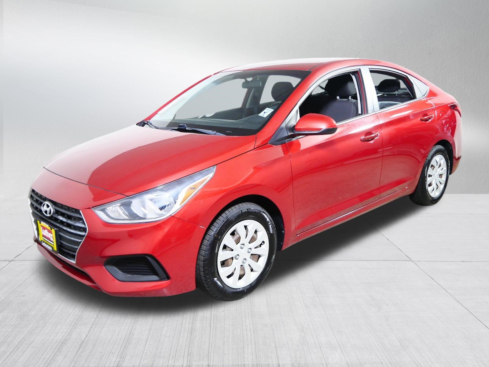Used 2018 Hyundai Accent SE FWD image 3