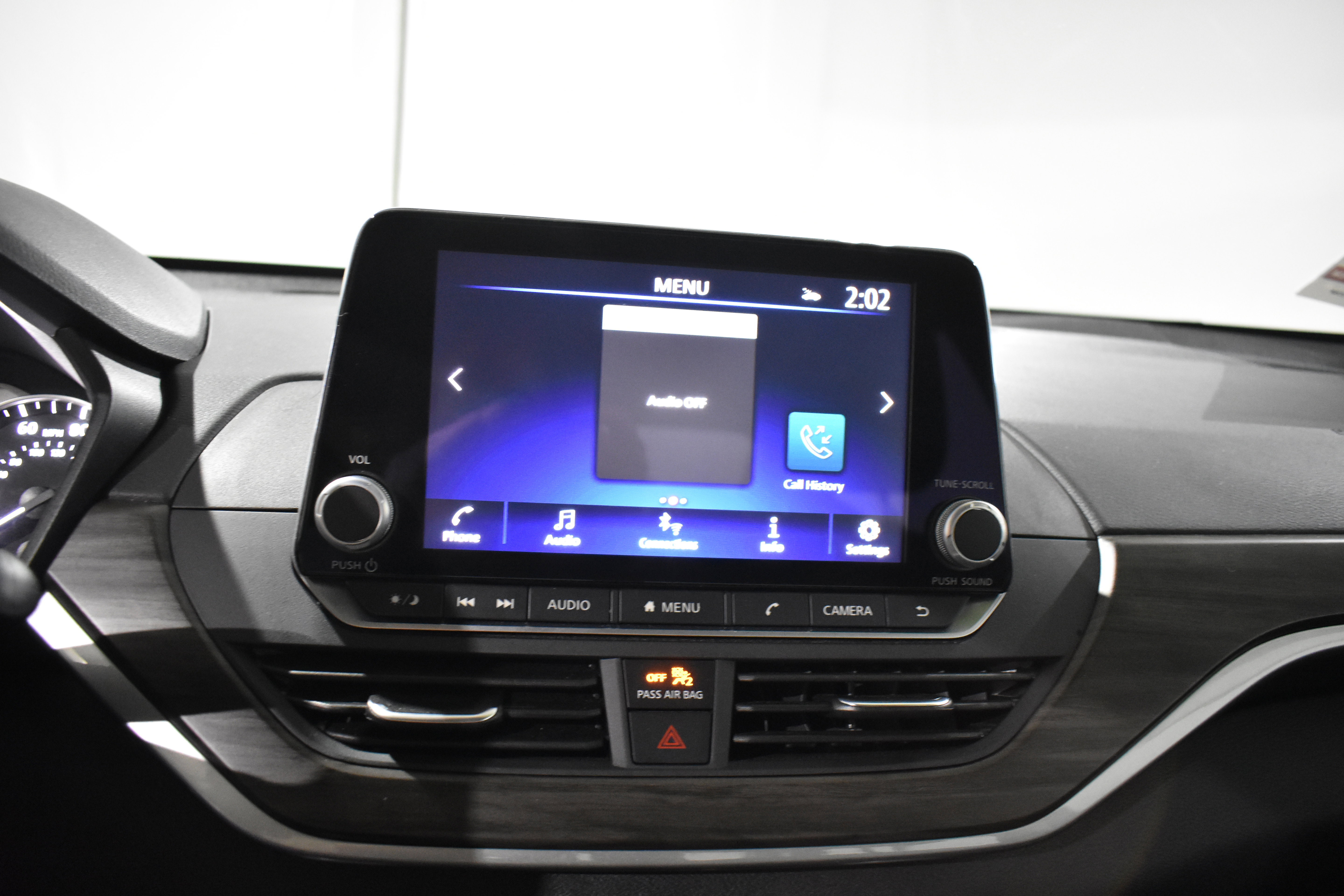 Used 2025 Nissan Altima 2.5 SV image 17