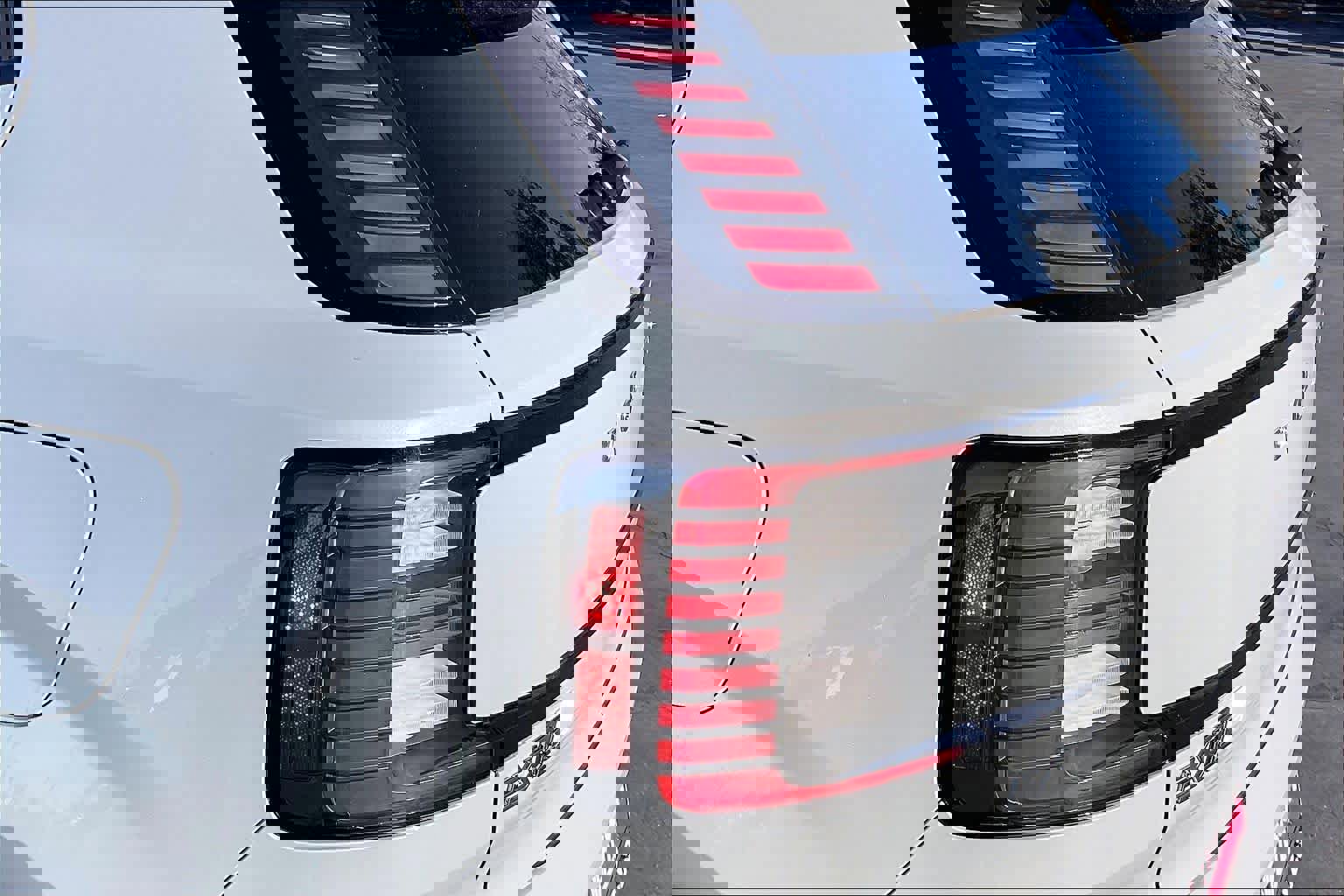 New 2025 Volvo EX30 Ultra w/ Protection Package Premier image 25