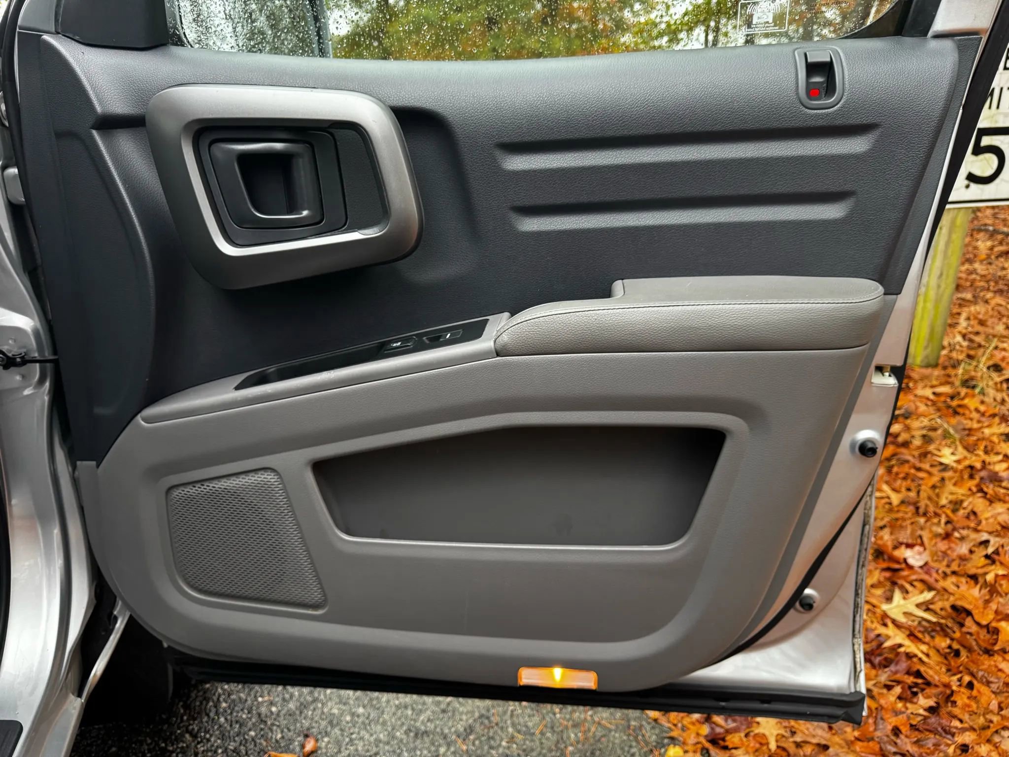 Used 2011 Honda Ridgeline RTL image 12