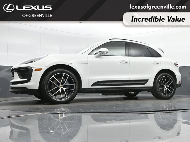 Used 2023 Porsche Macan Turbo AWD/4WD image 38