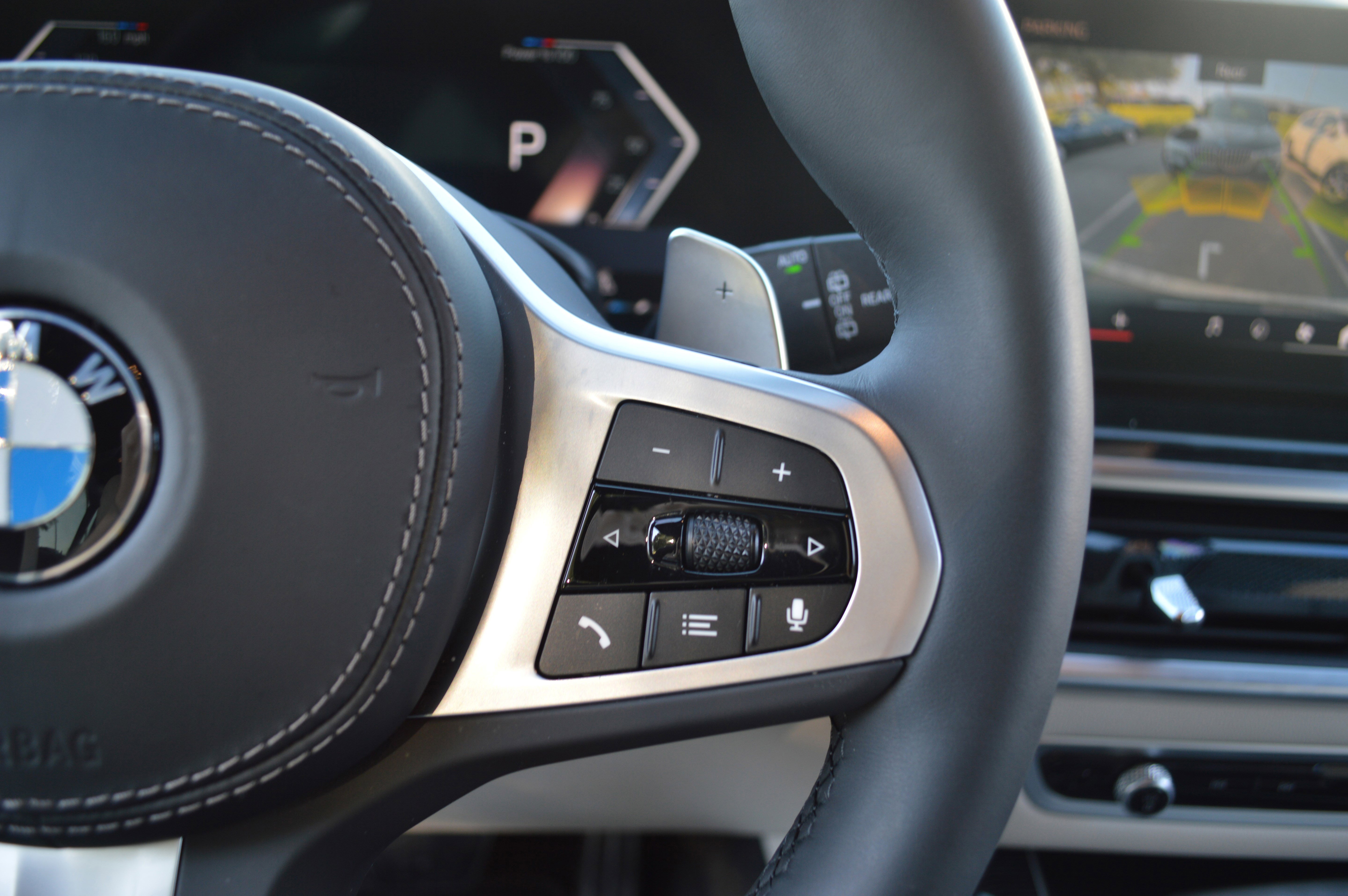 Certified 2025 BMW X7 xDrive40i image 16