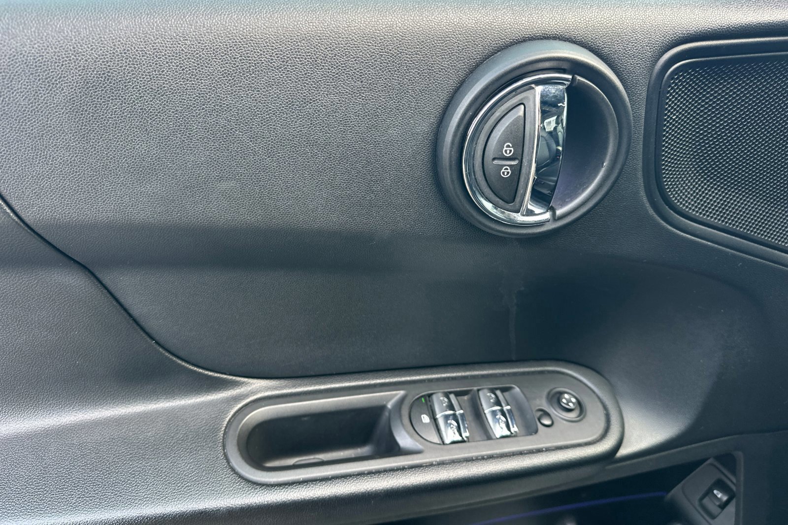 Used 2020 MINI Cooper Countryman image 11