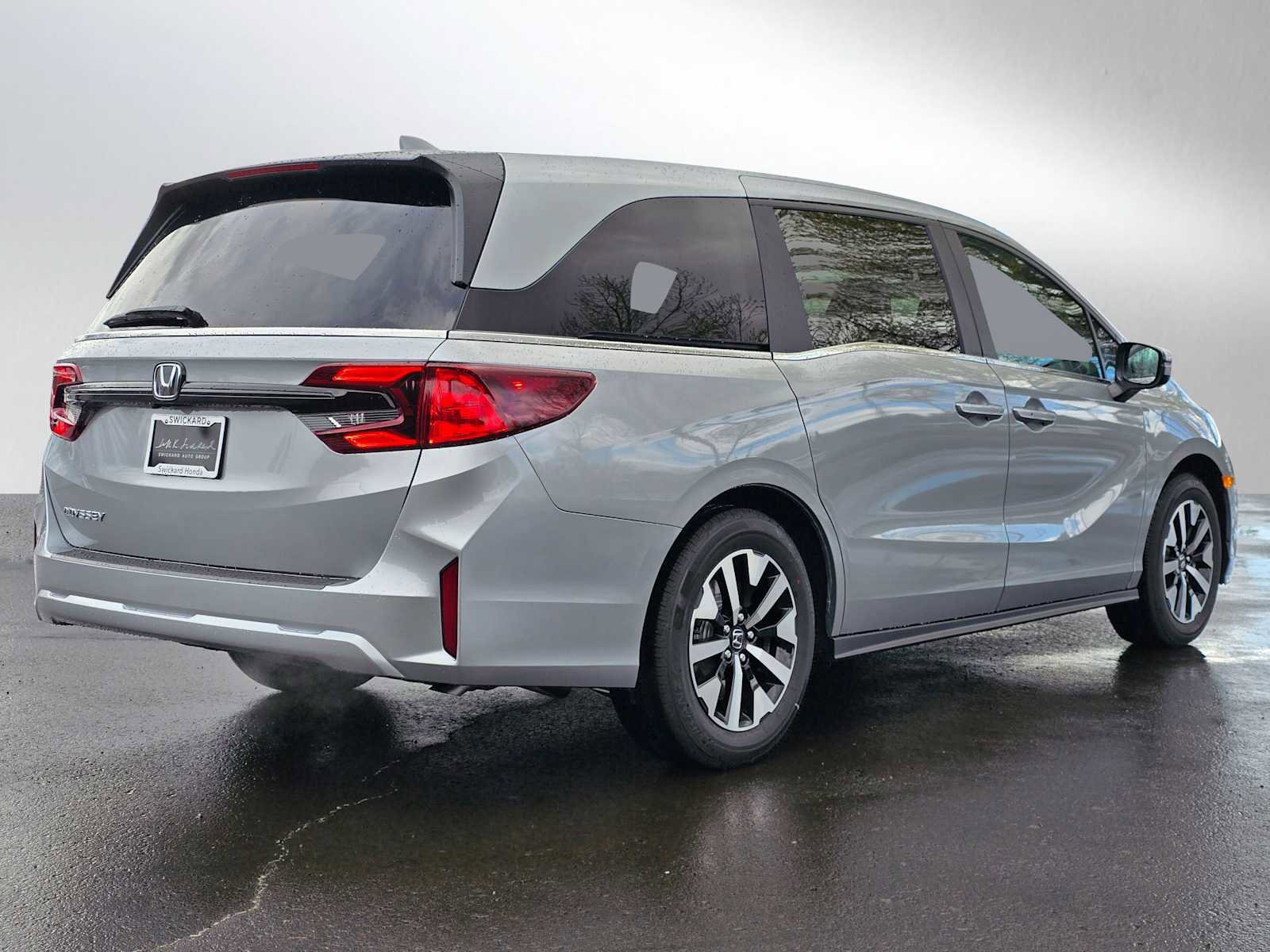New 2026 Honda Odyssey EX-L image 3