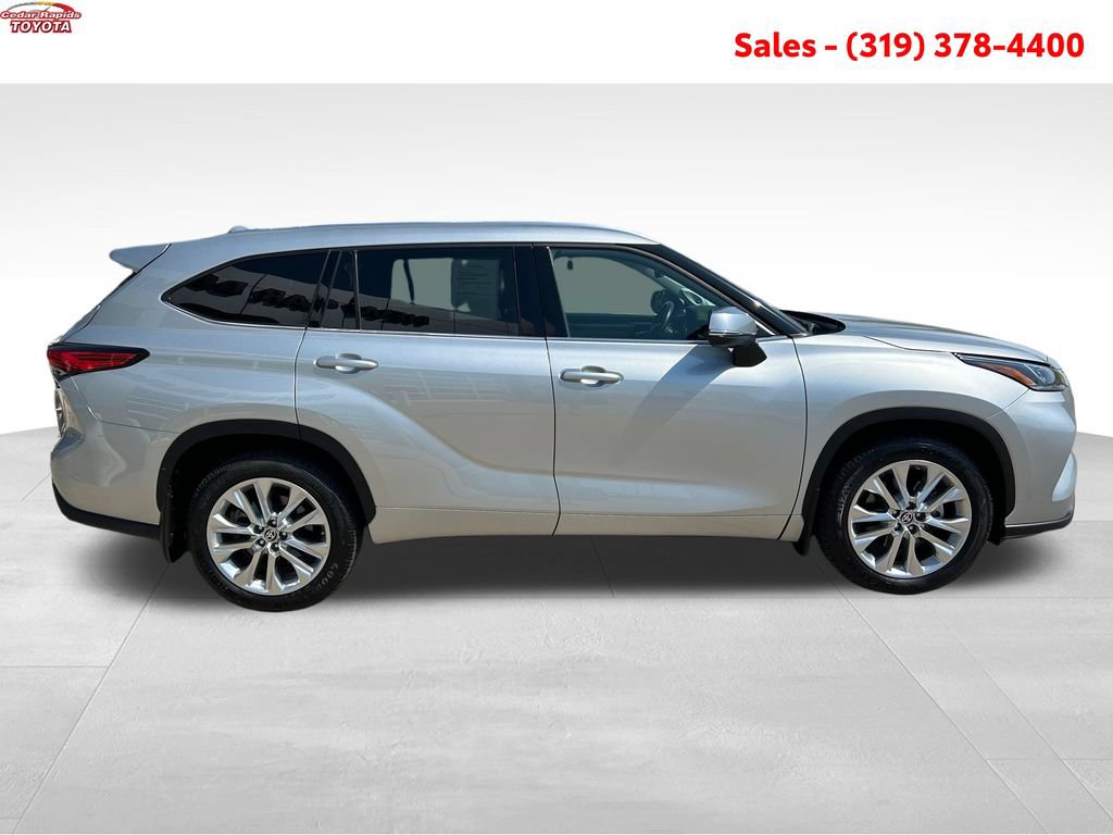 Certified 2021 Toyota Highlander Limited AWD/4WD image 8