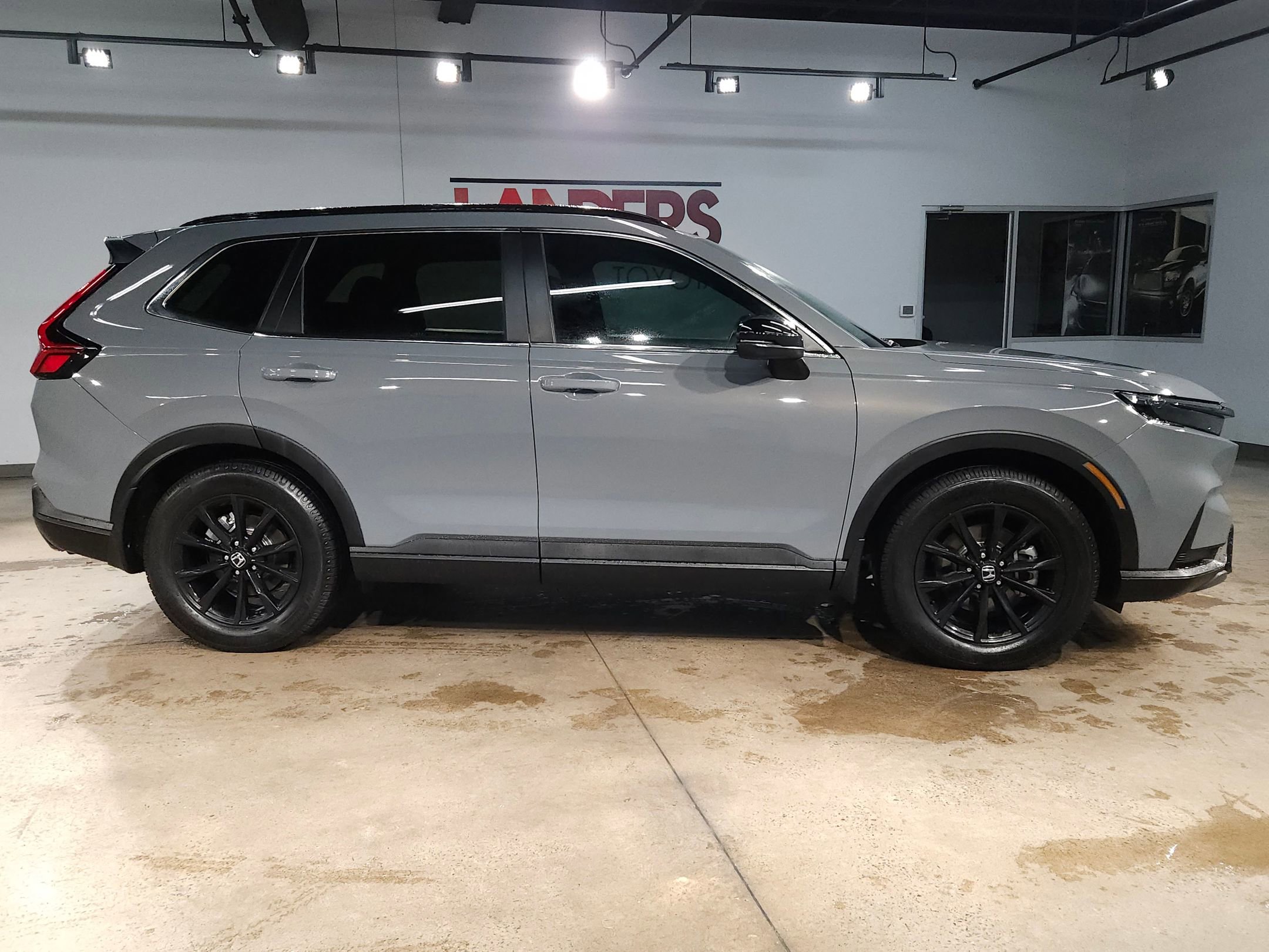 Used 2023 Honda CR-V Sport image 8