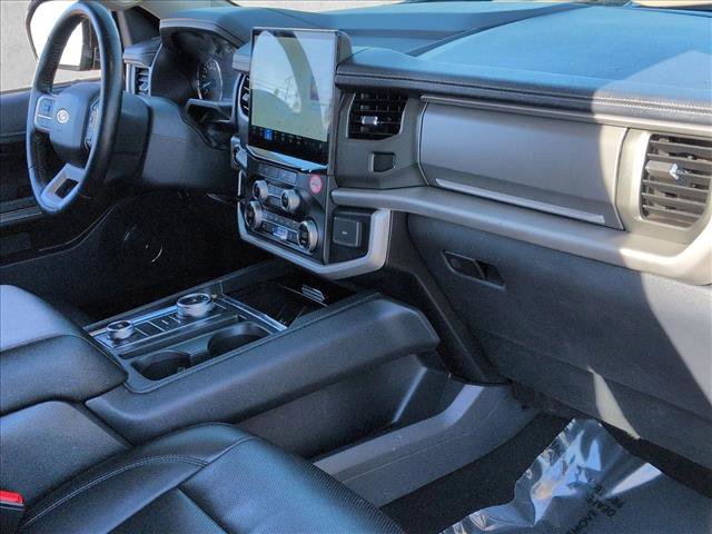 Used 2024 Ford Expedition Max XLT image 23