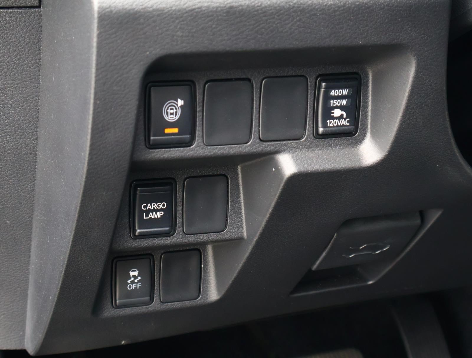 Used 2025 Nissan Frontier SV w/ SV Convenience Package RWD image 23
