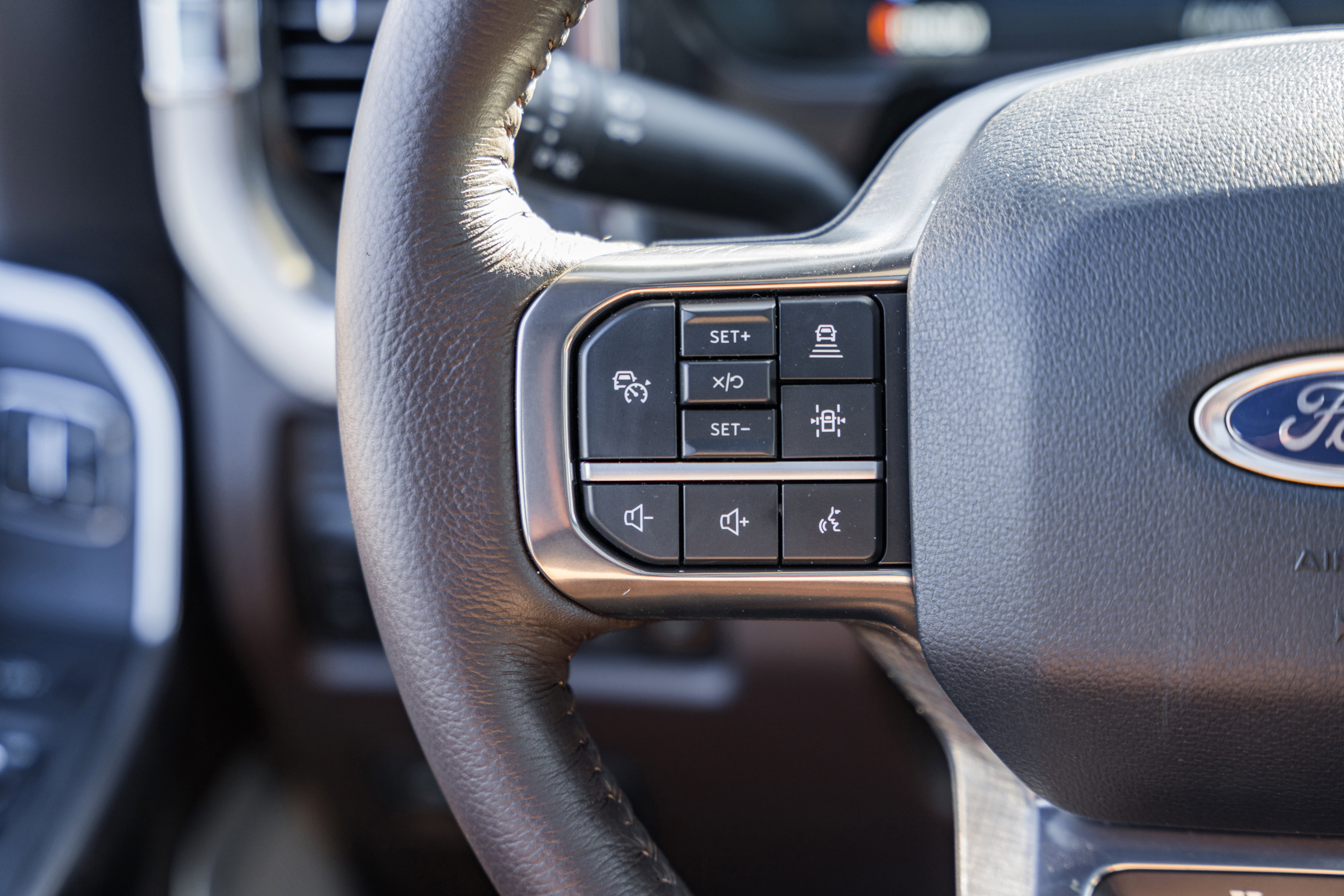 New 2026 Ford F350 King Ranch w/ Chrome Package image 38