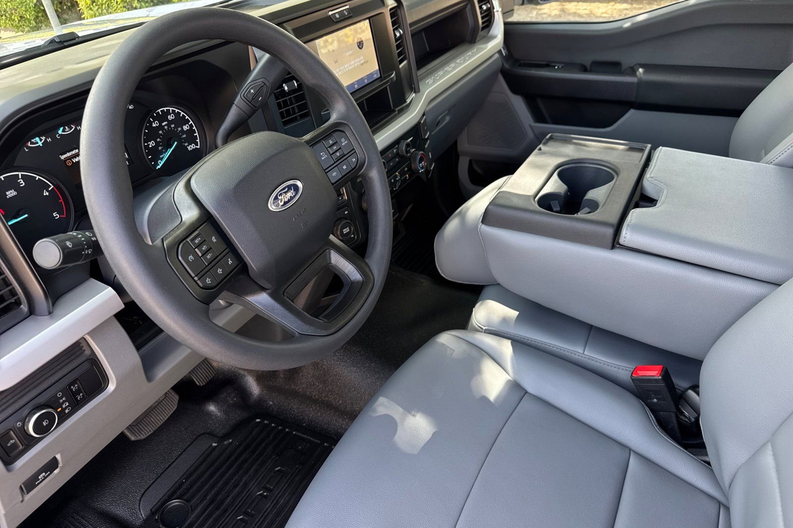 New 2026 Ford F250 4x4 Regular Cab Super Duty image 10