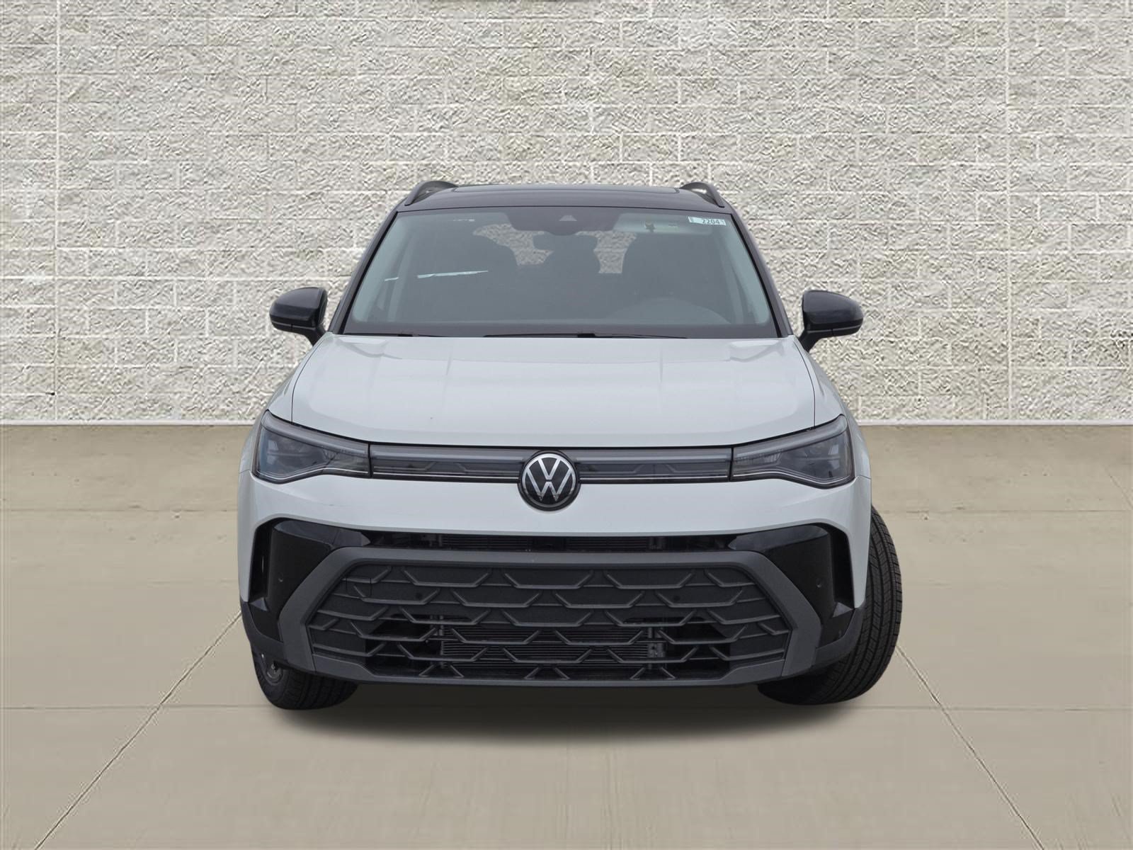 New 2026 Volkswagen Taos SE AWD/4WD image 2
