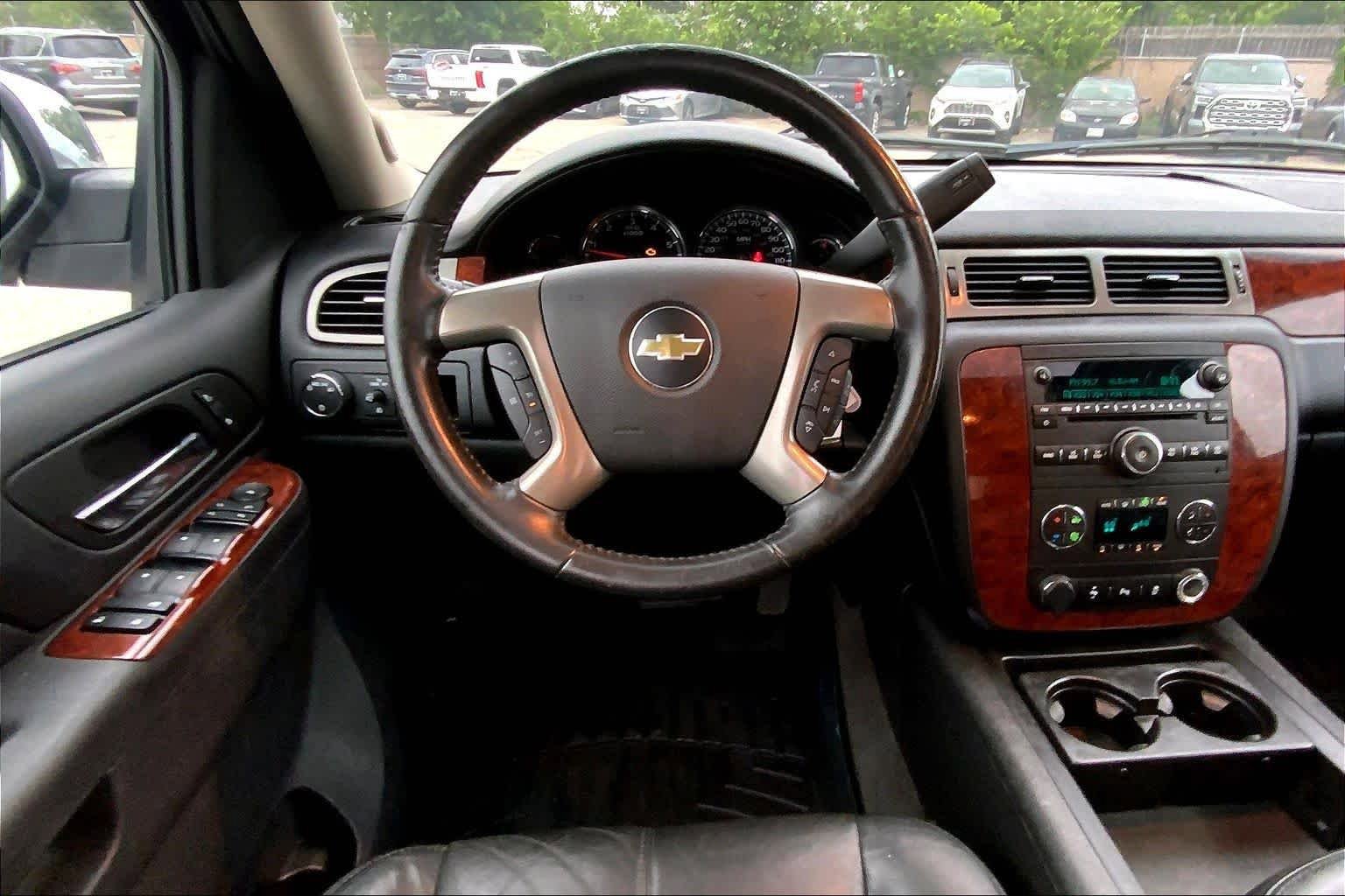 Used 2013 Chevrolet Tahoe LT w/ Texas Edition RWD image 4
