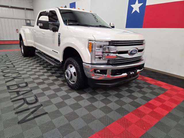 Used 2019 Ford F350 Lariat w/ Lariat Ultimate Package AWD/4WD image 11