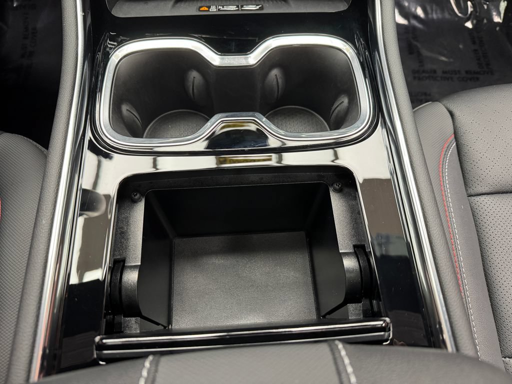 Used 2026 Chevrolet Traverse RS w/ LPO, Floor Liner Package AWD/4WD image 21
