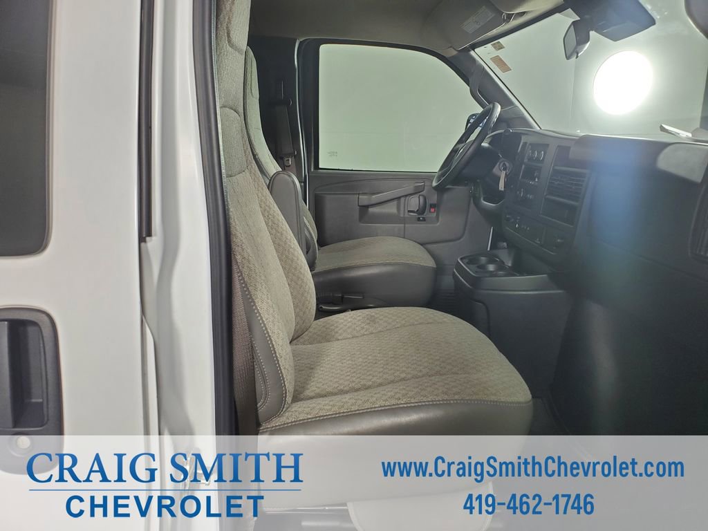 Used 2024 Chevrolet Express 3500 LT w/ LT Preferred Equipment Group image 13