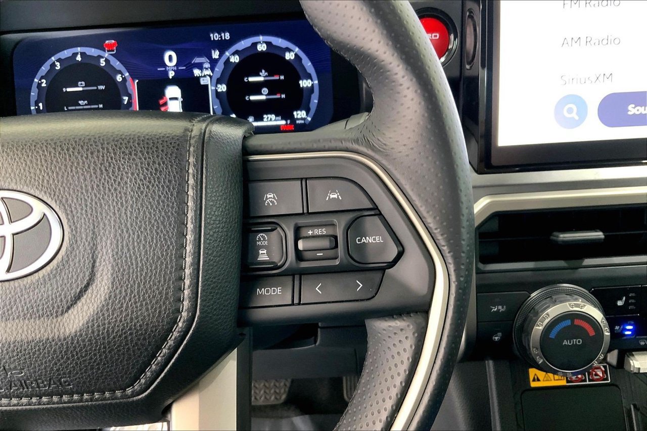 Used 2025 Toyota 4Runner TRD Off-Road Premium AWD/4WD image 22