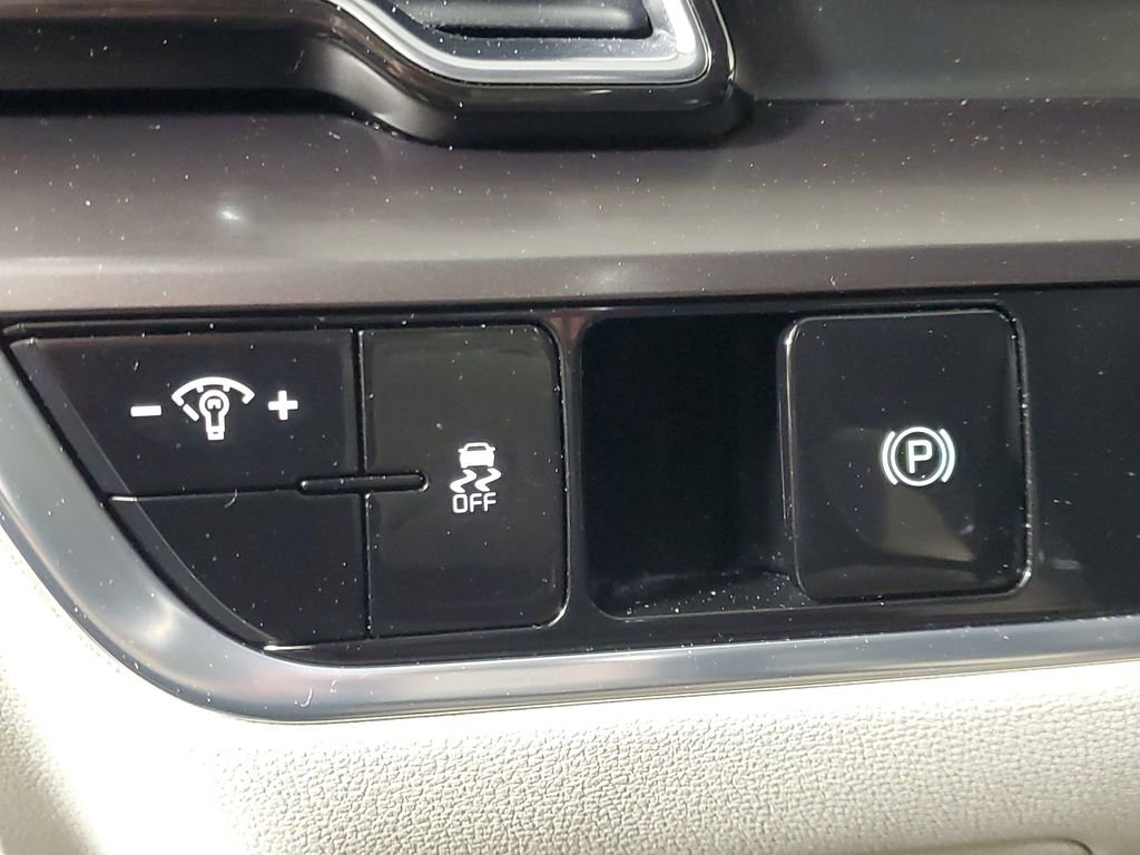 Used 2024 Kia Sportage EX image 13