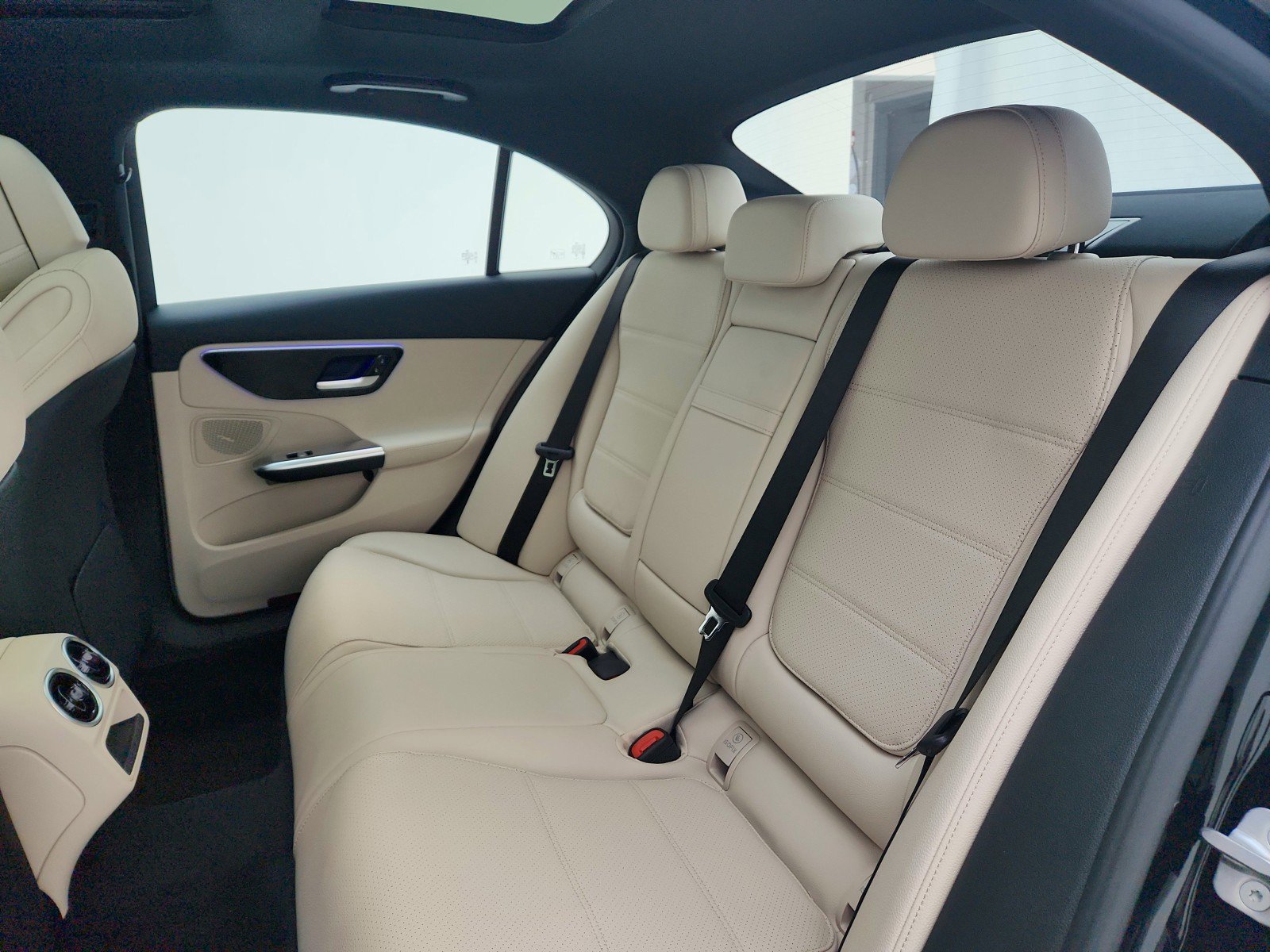 Certified 2025 Mercedes-Benz C 300 Sedan image 21