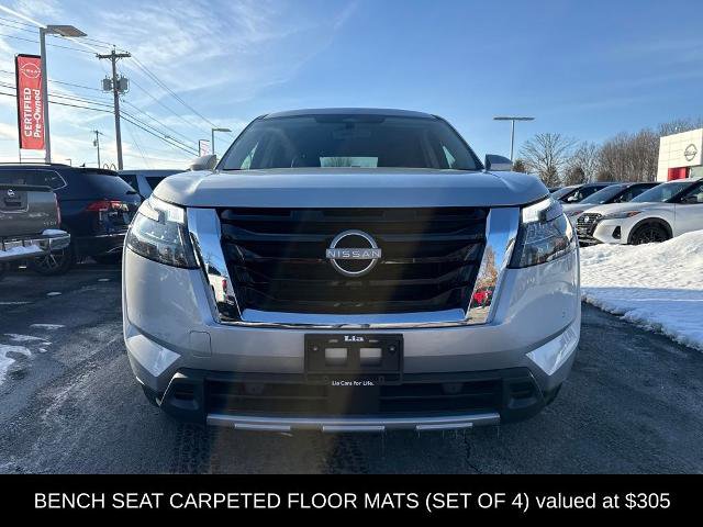 Certified 2025 Nissan Pathfinder SL image 3