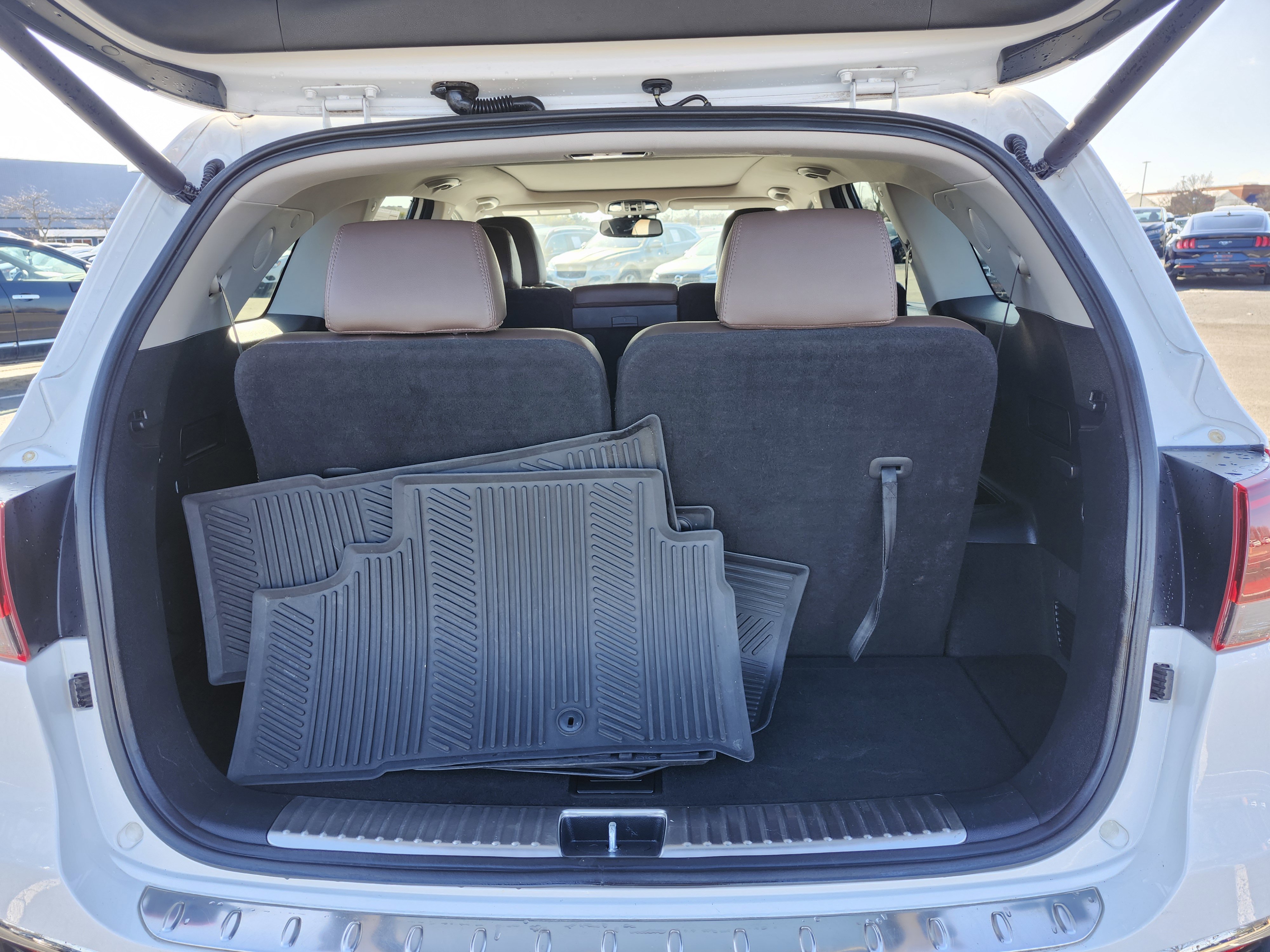 Used 2019 Kia Sorento SX image 27