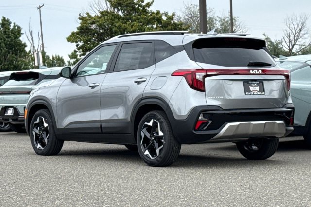 New 2026 Kia Seltos S FWD image 7