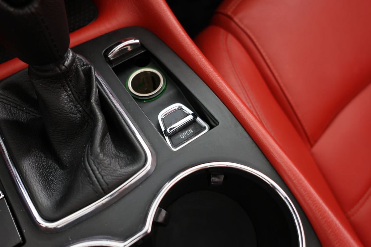 Used 2017 Maserati GranTurismo Convertible RWD image 25