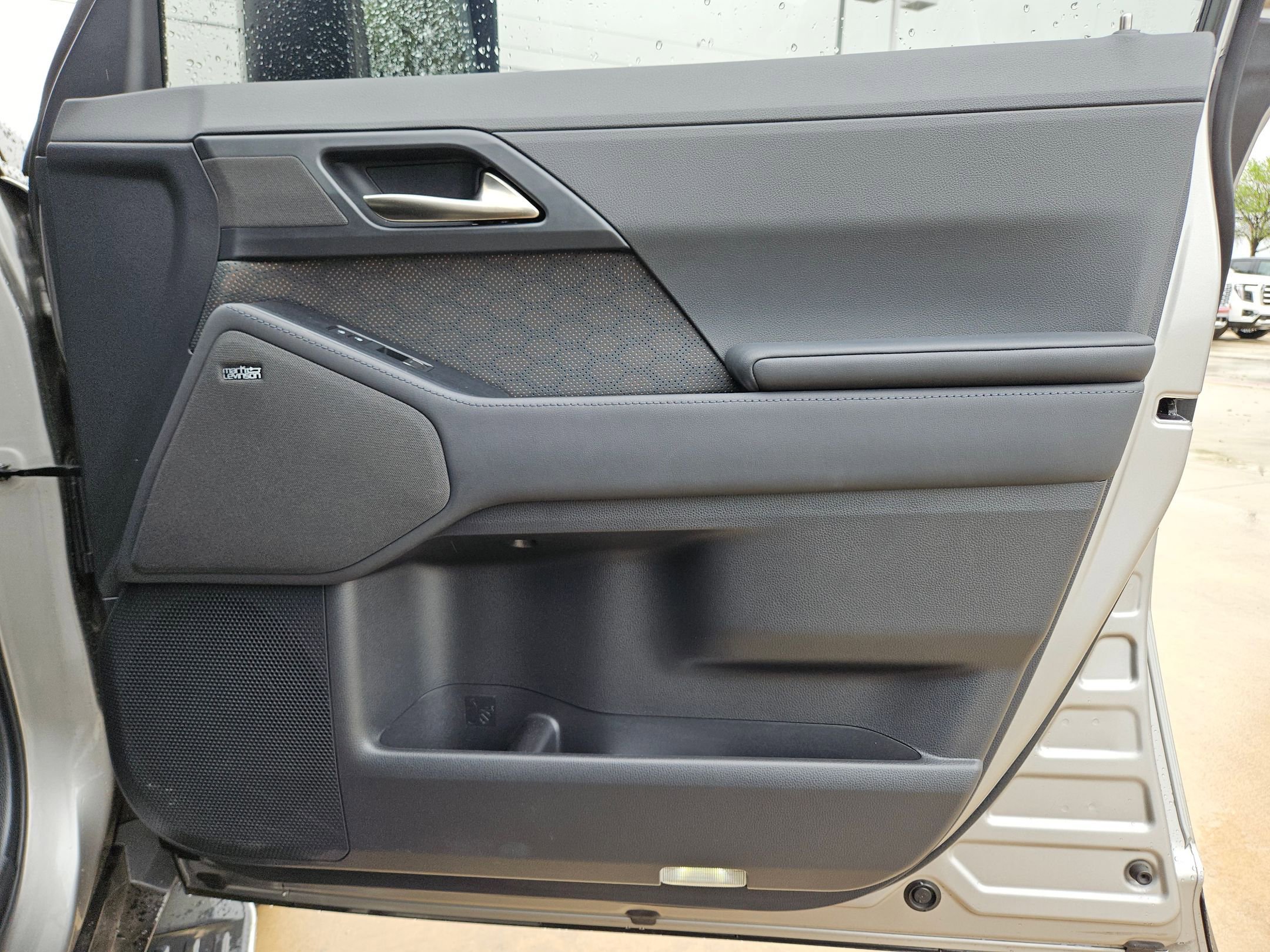 Used 2024 Lexus GX 550 w/ Accessory Package (Z1) image 29