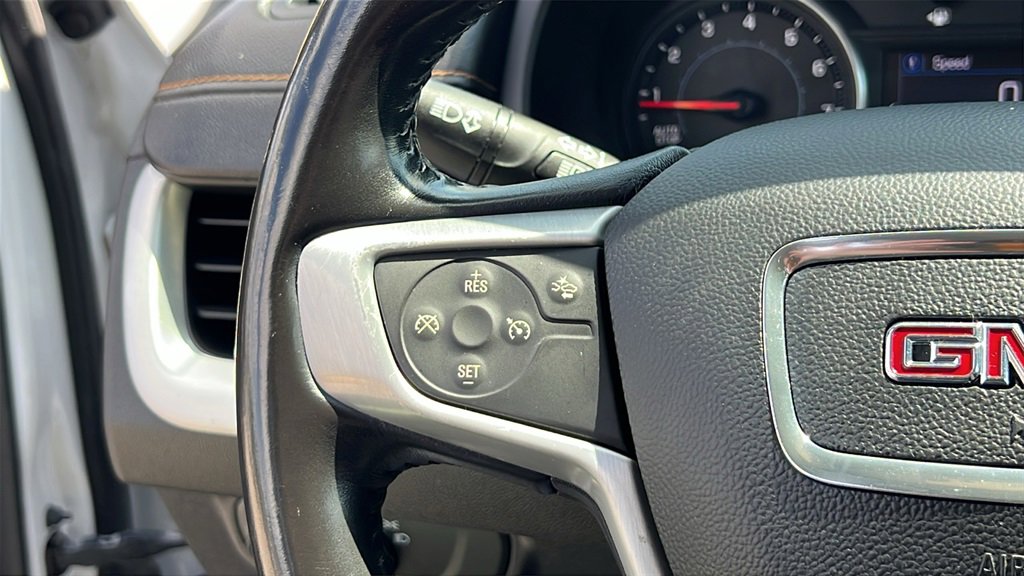 Used 2020 GMC Terrain SLE image 18