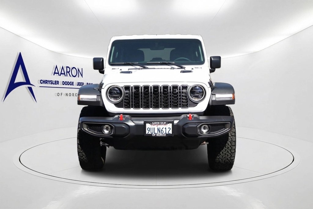 Certified 2025 Jeep Wrangler Unlimited Rubicon AWD/4WD image 2